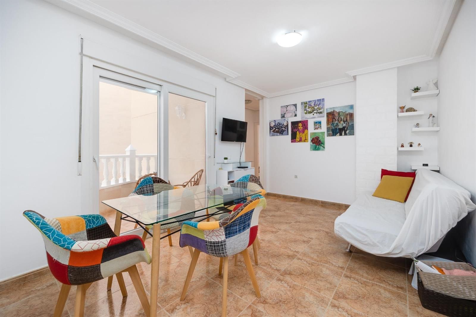 Apartamento de dos dormitorios a 150 metros de la playa del cura