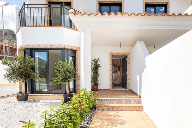 Reihenhaus zu verkaufen Cox, Alicante. Ref: 19917. Mayrasa Properties Costa Blanca