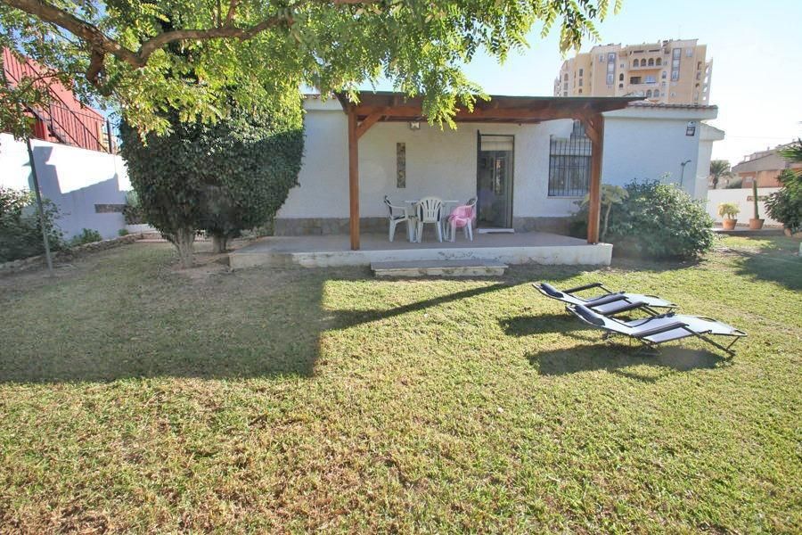 CHALET EN LOS FRUTALES CON PARCELA DE 550 M2