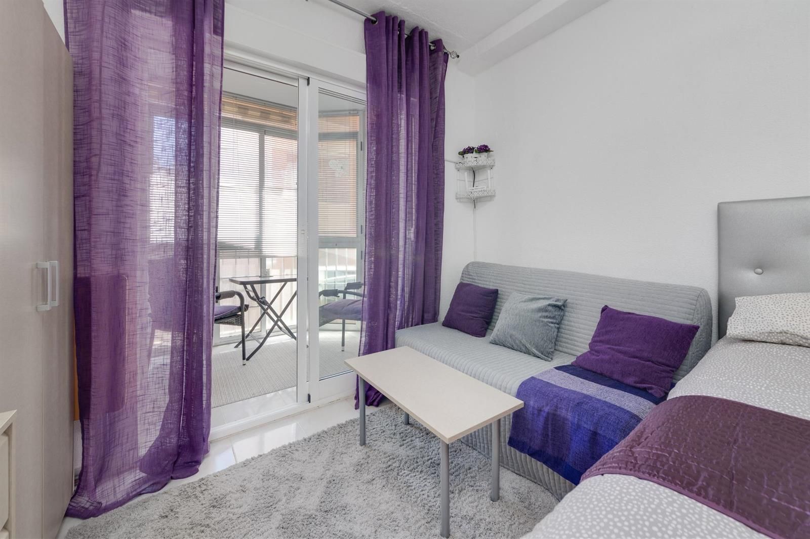 Estudio a pocos metros de la playa de los Locos