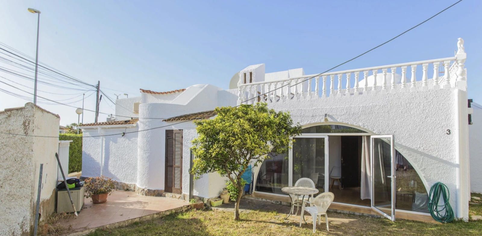 Tu refugio sobre los jardines — Bungalow con solárium privado en Playa Flamenca