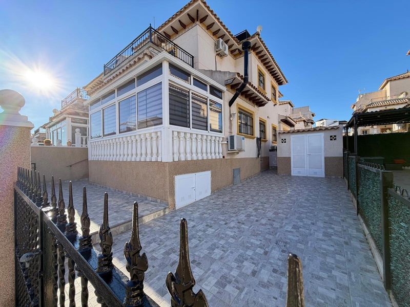 Villa zu verkaufen Orihuela-Costa, Alicante. Ref: 20498. Mayrasa Properties Costa Blanca