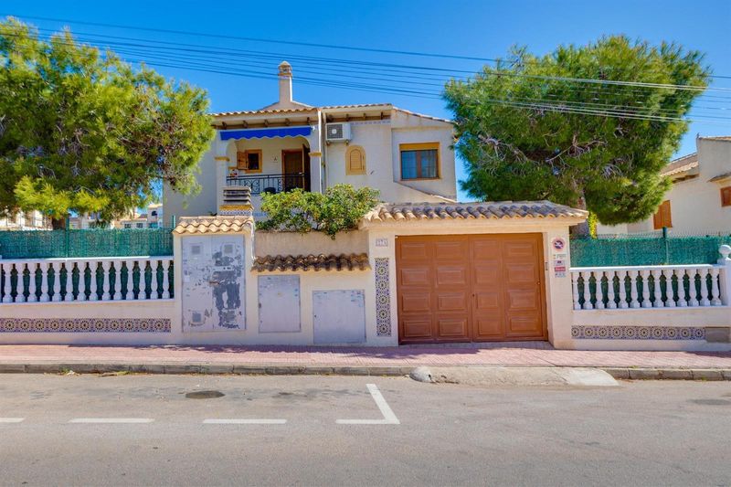Chalet Independiente en venta Torrevieja, Alicante. Ref: 20672. Mayrasa Properties Costa Blanca