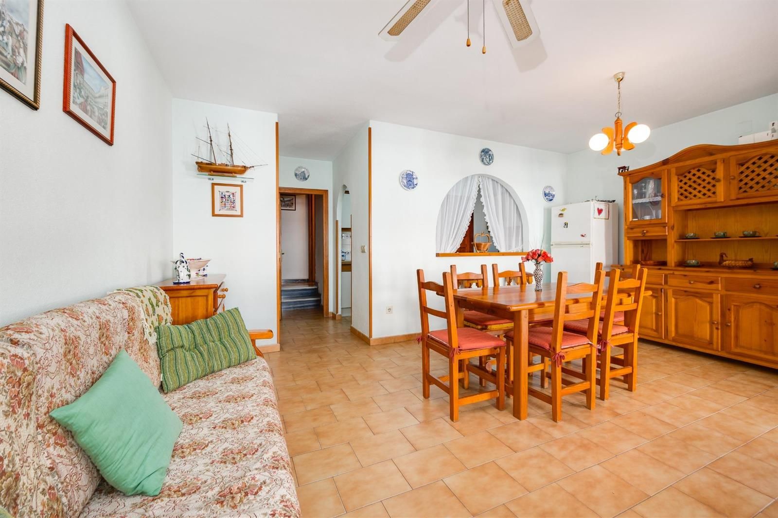 Bungalow de 3 dormitorios con piscina comunitaria en la playa de Los Locos · foto 10