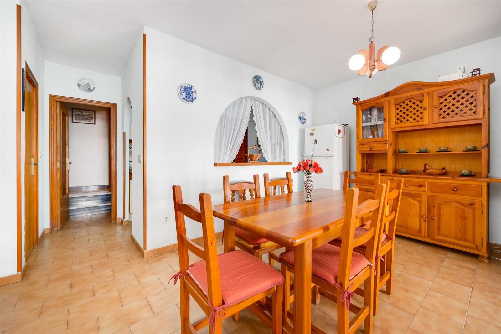 Bungalow de 3 dormitorios con piscina comunitaria en la playa de Los Locos · foto 11