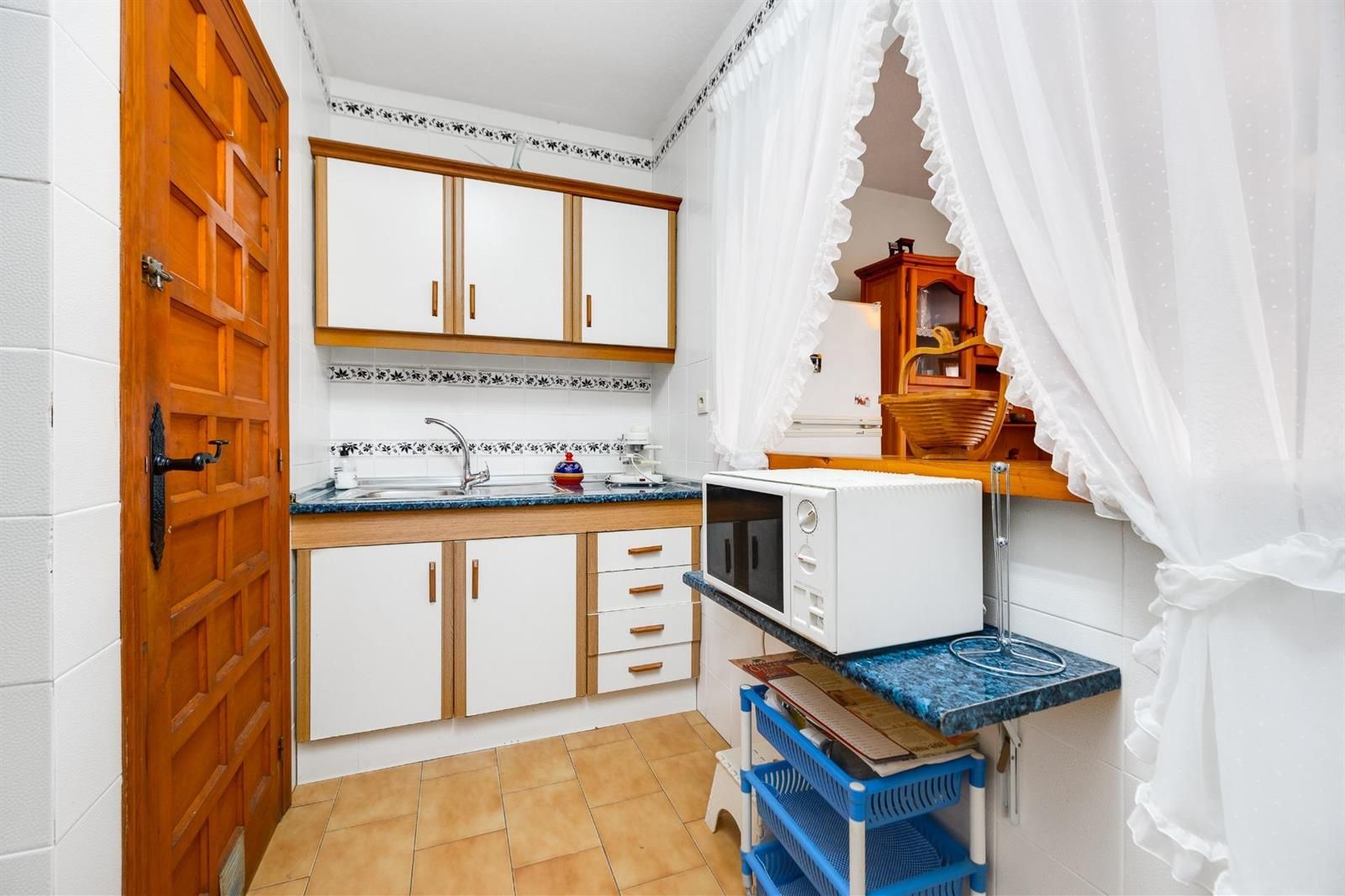 Bungalow de 3 dormitorios con piscina comunitaria en la playa de Los Locos · foto 14