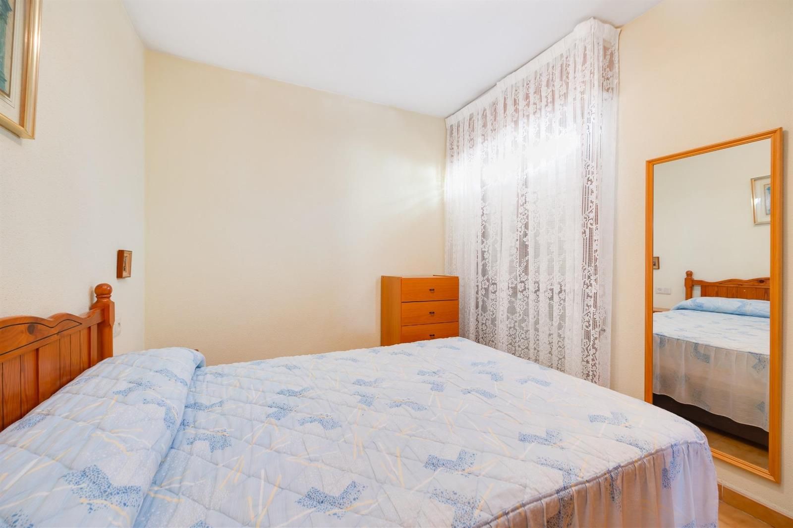 Bungalow de 3 dormitorios con piscina comunitaria en la playa de Los Locos · foto 26
