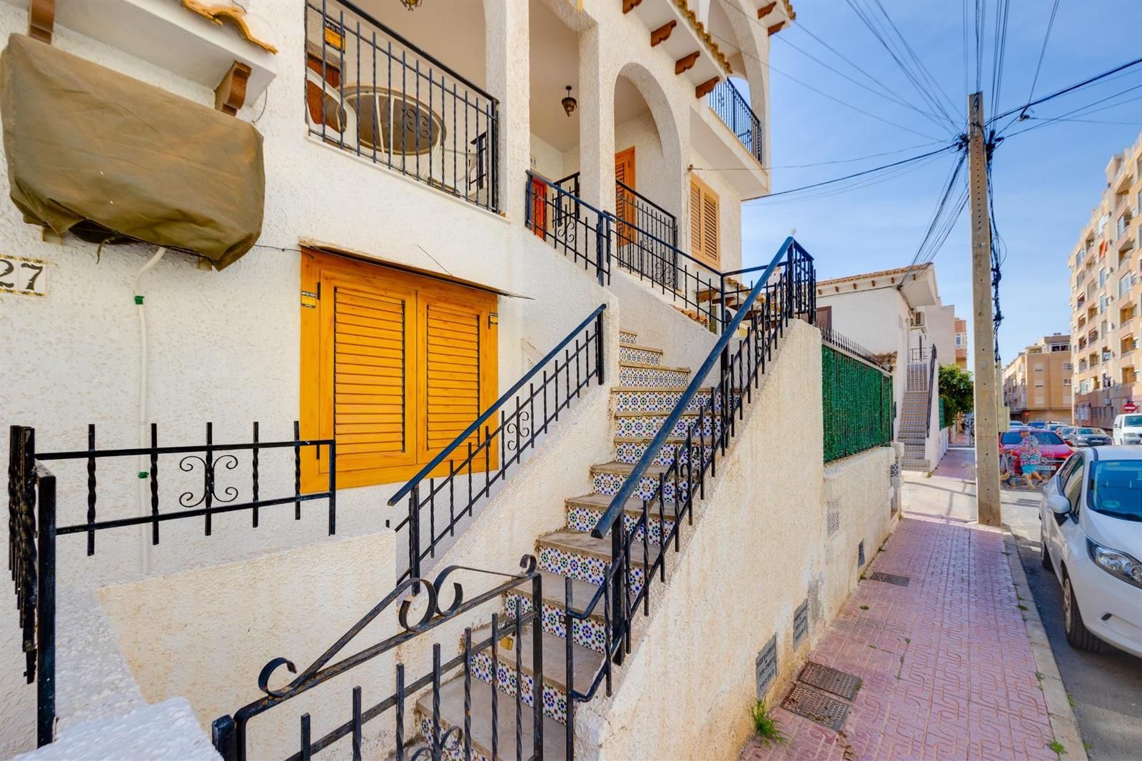 Bungalow de 3 dormitorios con piscina comunitaria en la playa de Los Locos · foto 35