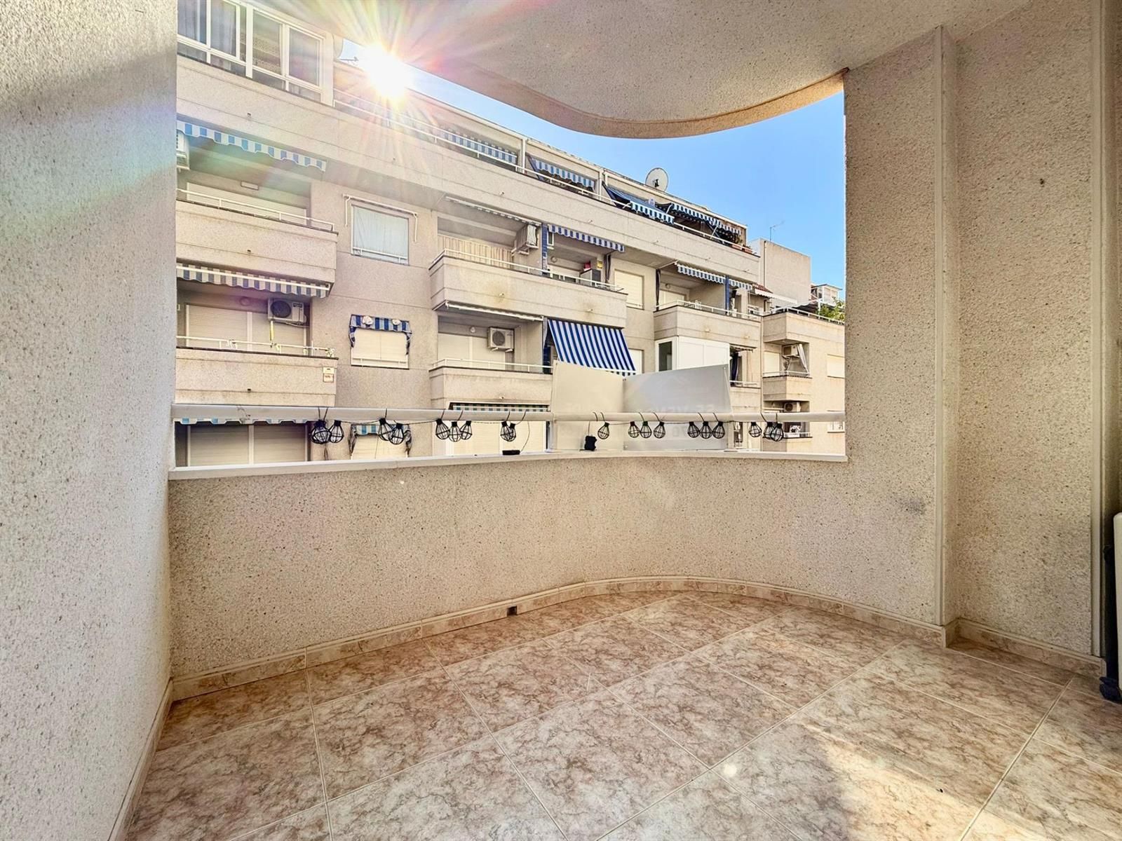 Apartamento de 2 dormitorios y 2 baños