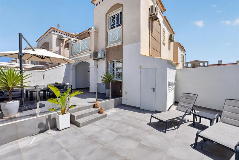 Bungalow Planta Baja en venta Torrevieja, Alicante. Ref: 20823. Mayrasa Properties Costa Blanca
