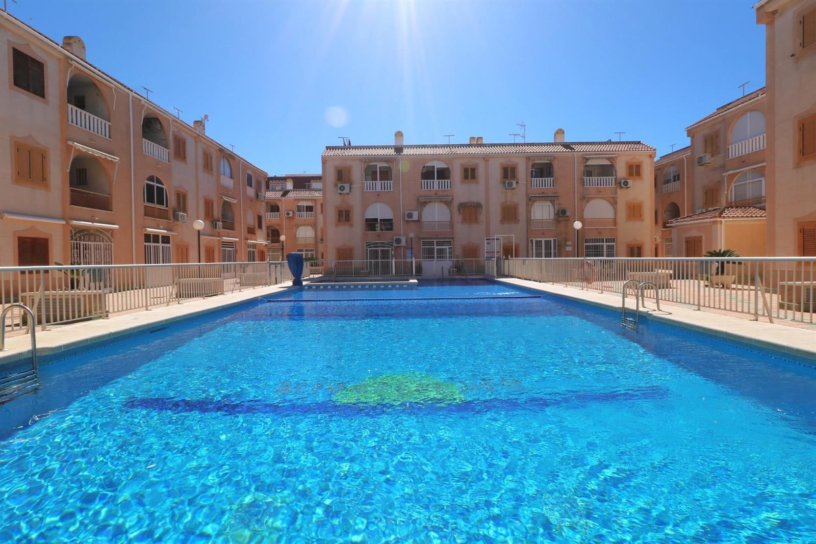 Acogedor Apartamento en Acequion, Torrevieja - Ideal para Vacaciones