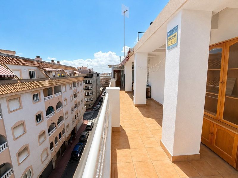 Övre lägenhet till salu Torrevieja, Alicante. Ref: 20909. Mayrasa Properties Costa Blanca