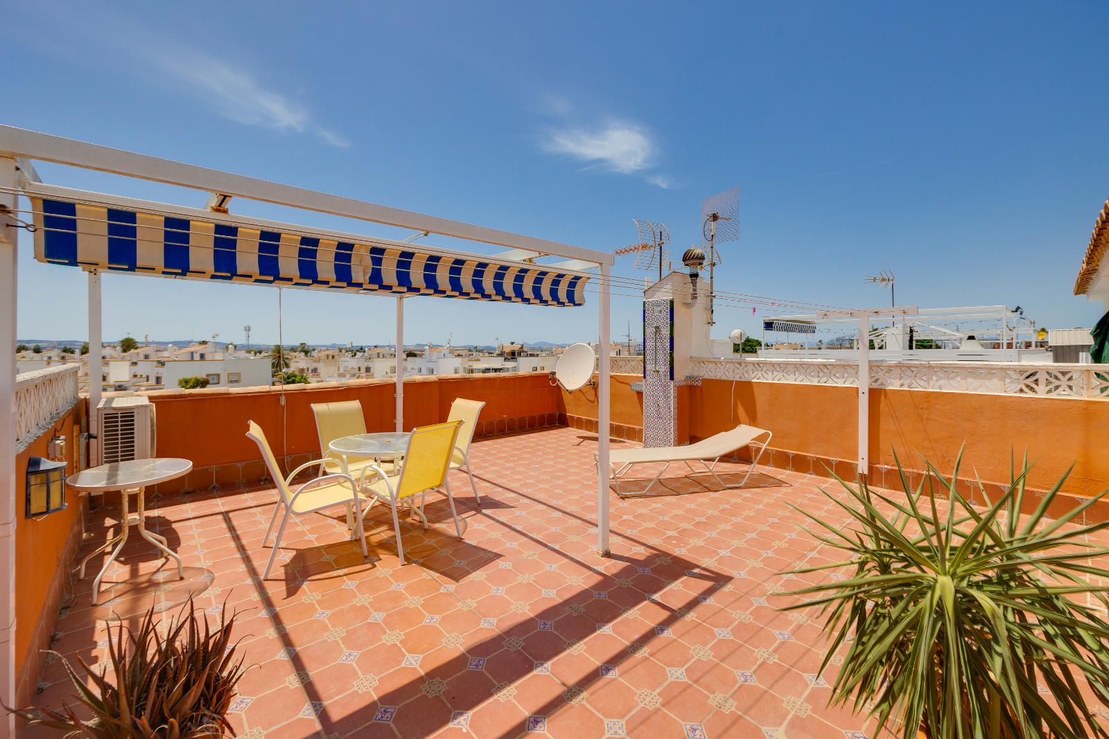 Bungalow in der obersten Etage mit freiem Blick