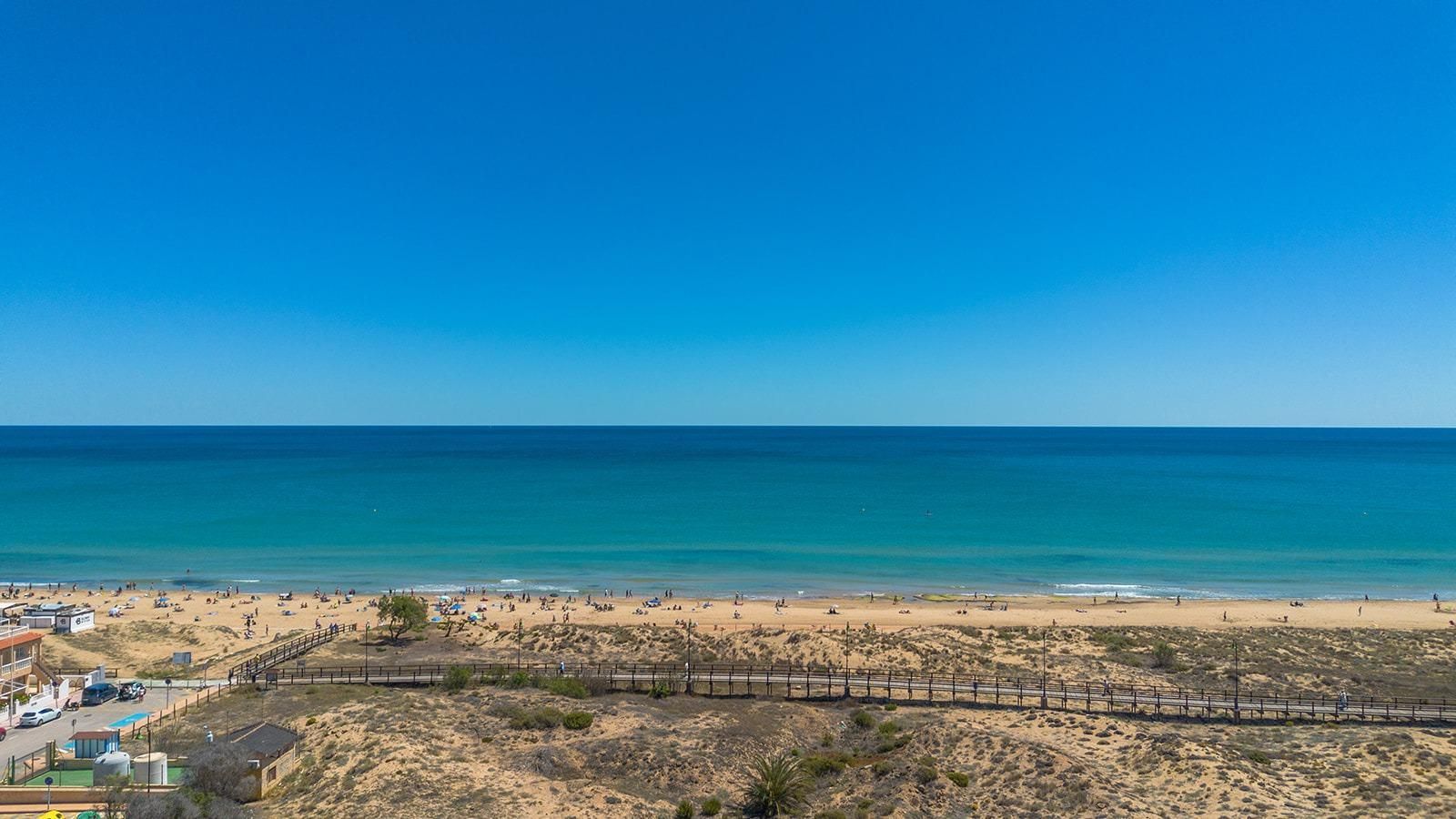 WOHNUNG 1 Eckschlafzimmer mit Blick auf die Lagune, TOURIST UND EINE LIZENZ 260 METER VOM STRAND VON LA MATA ENTFERNT! · Foto 24