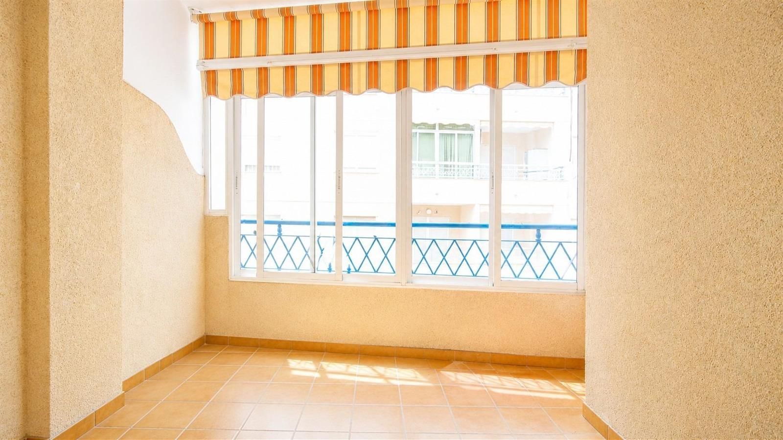Chollo de 3 dormitorios con terraza