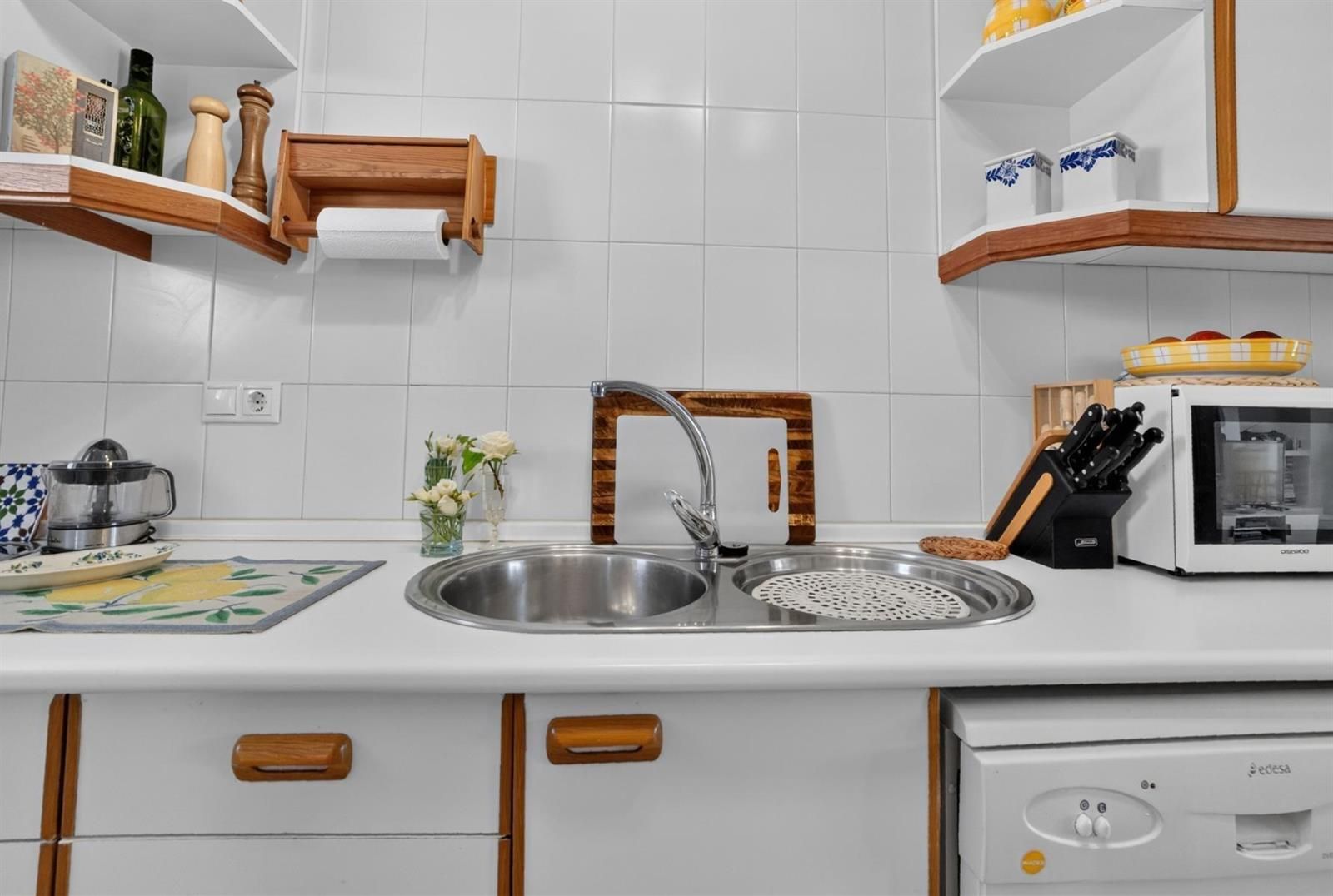 Villa individuelle de style méditerranéen avec piscine privée sur un terrain de 800 m² à Los Balcones, Torrevieja · photos 11