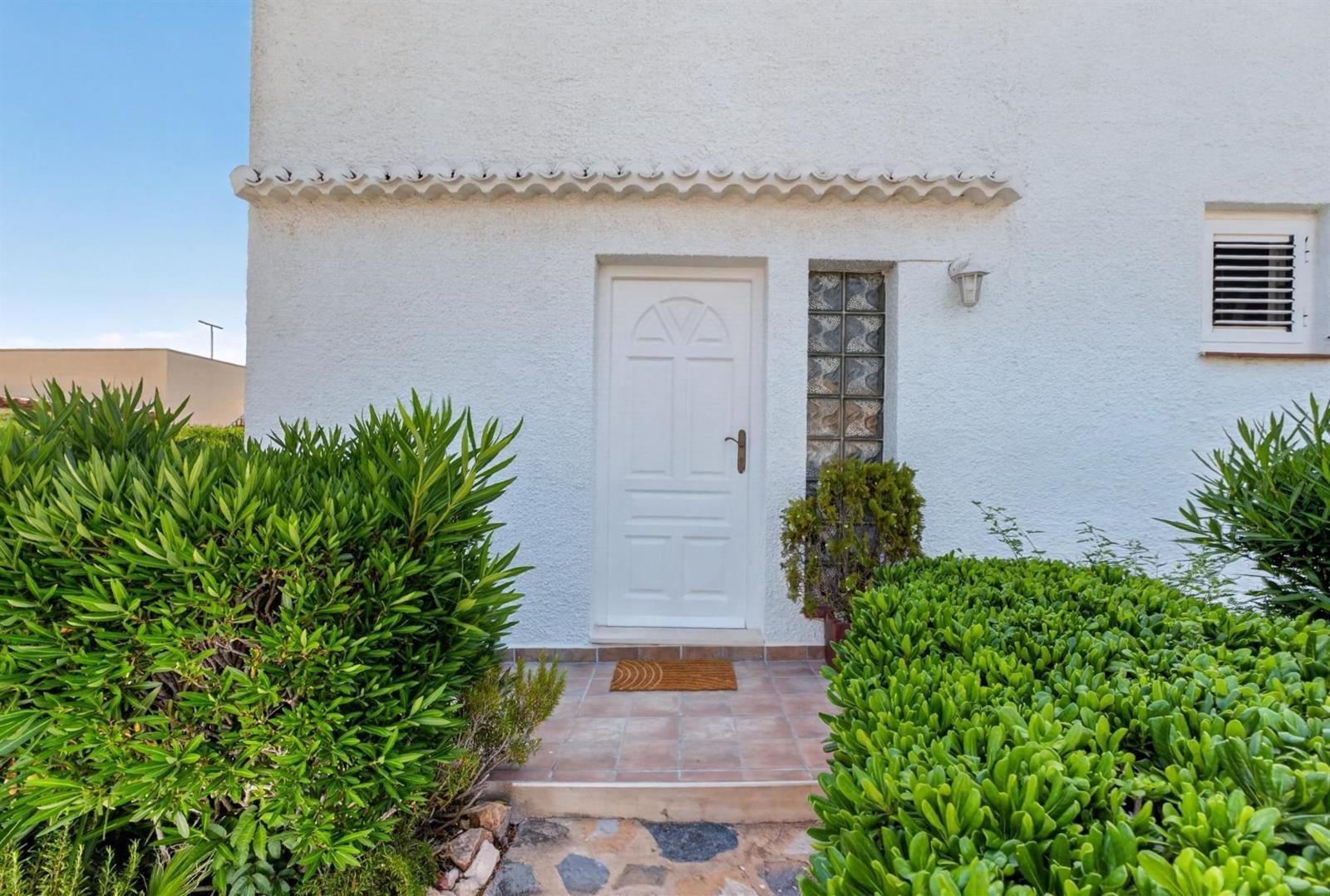Villa individuelle de style méditerranéen avec piscine privée sur un terrain de 800 m² à Los Balcones, Torrevieja · photos 40