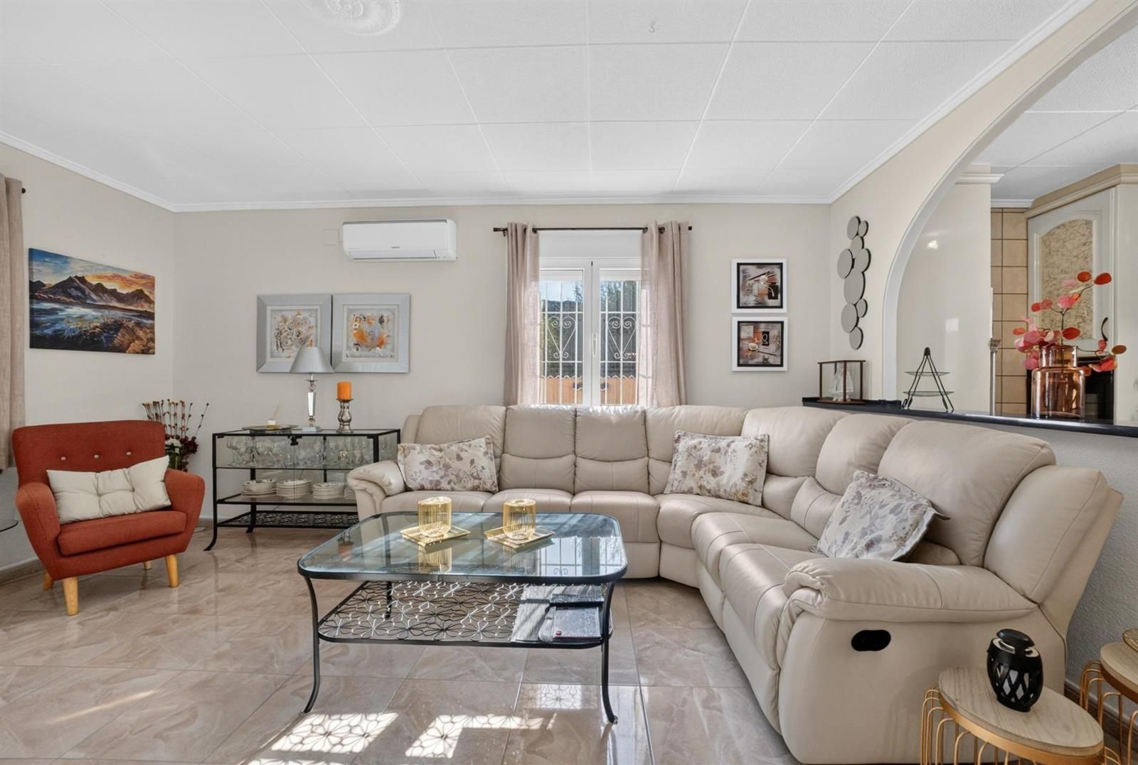 Charmante villa jumelée avec piscine privée et grand terrain à San Luis, Le Chaparral, Torrevieja · photos 6