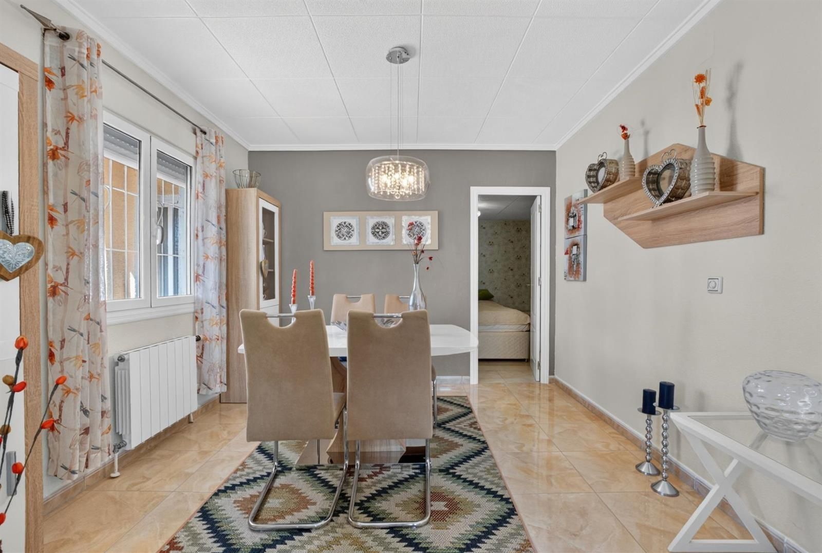 Charmante villa jumelée avec piscine privée et grand terrain à San Luis, Le Chaparral, Torrevieja · photos 8