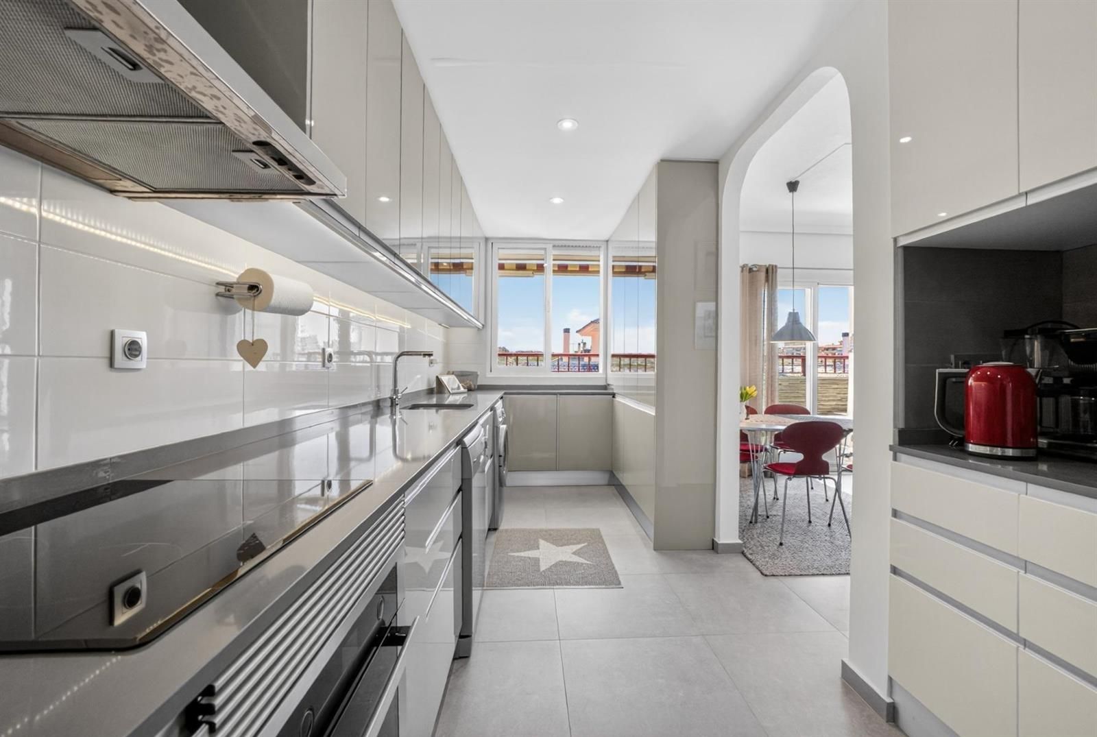 Viña Mar VII – Appartement au quatrième étage avec vue frontale sur la mer, piscine commune et garage à seulement 300 mètres de la plage de La Mata · foto 11