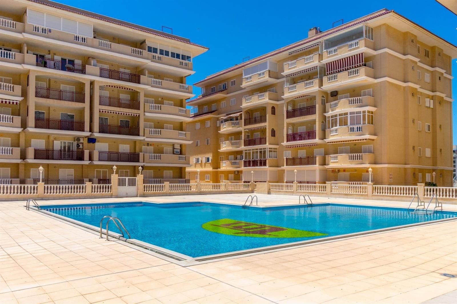 Viña Mar VII – Appartement au quatrième étage avec vue frontale sur la mer, piscine commune et garage à seulement 300 mètres de la plage de La Mata · foto 34