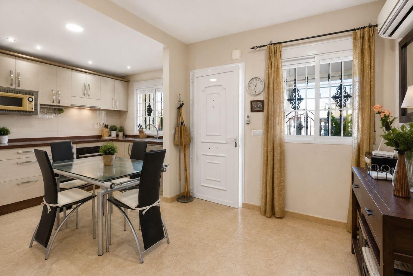 Maison mitoyenne de type Quad au Residencial Club Salino, Torrevieja – 2 chambres avec parking privé sur la parcelle · foto 7