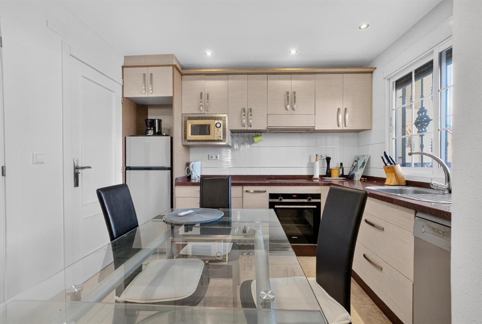 Maison mitoyenne de type Quad au Residencial Club Salino, Torrevieja – 2 chambres avec parking privé sur la parcelle · foto 11
