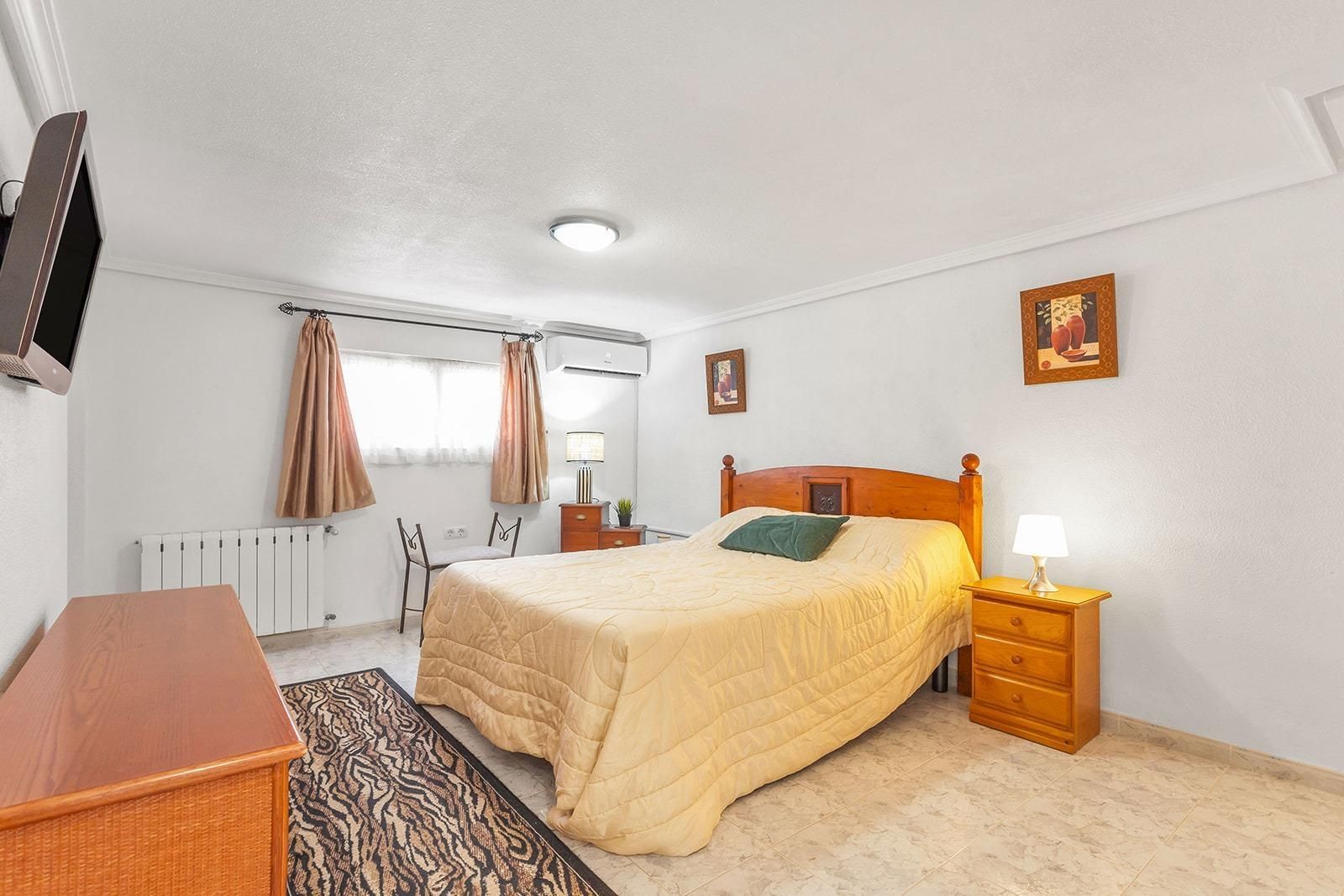Villa independiente con piacina privada, vitas a la laguna Rosa y Salinas de Torrevieja · foto 11