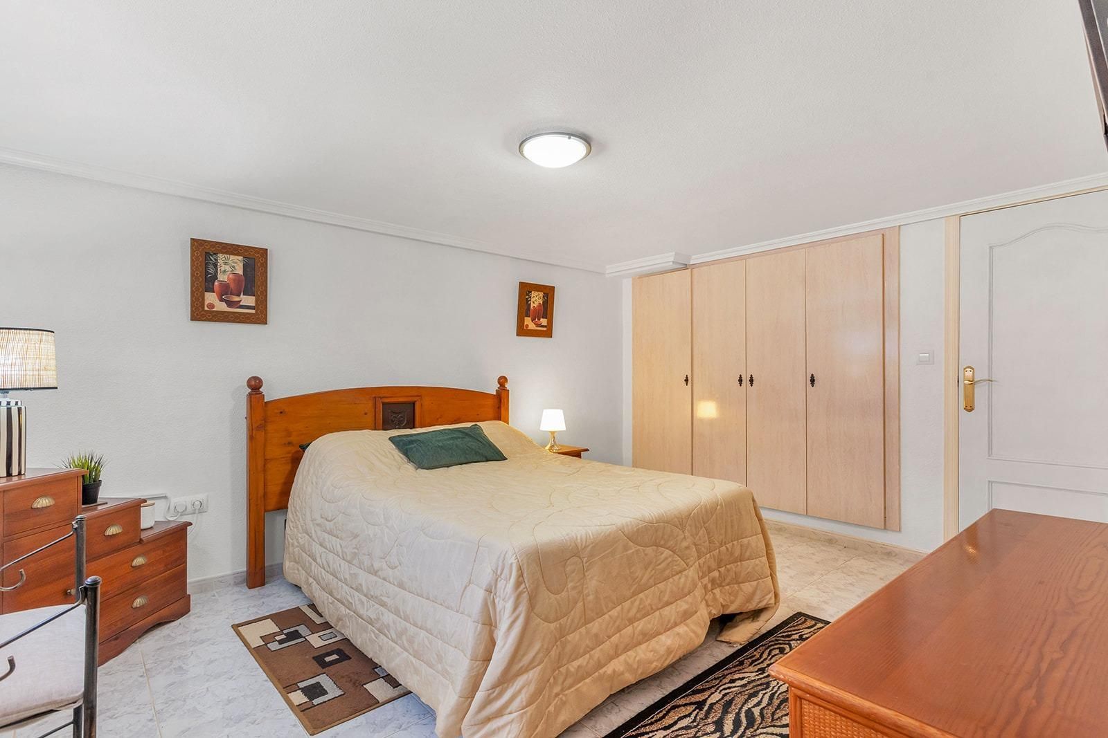 Villa independiente con piacina privada, vitas a la laguna Rosa y Salinas de Torrevieja · foto 12