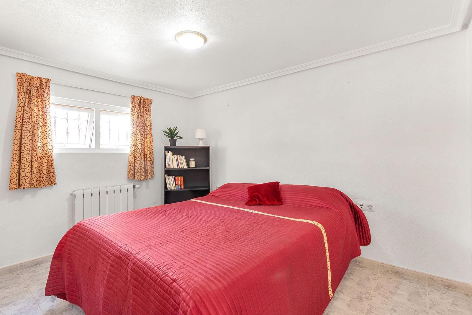 Villa independiente con piacina privada, vitas a la laguna Rosa y Salinas de Torrevieja · foto 15