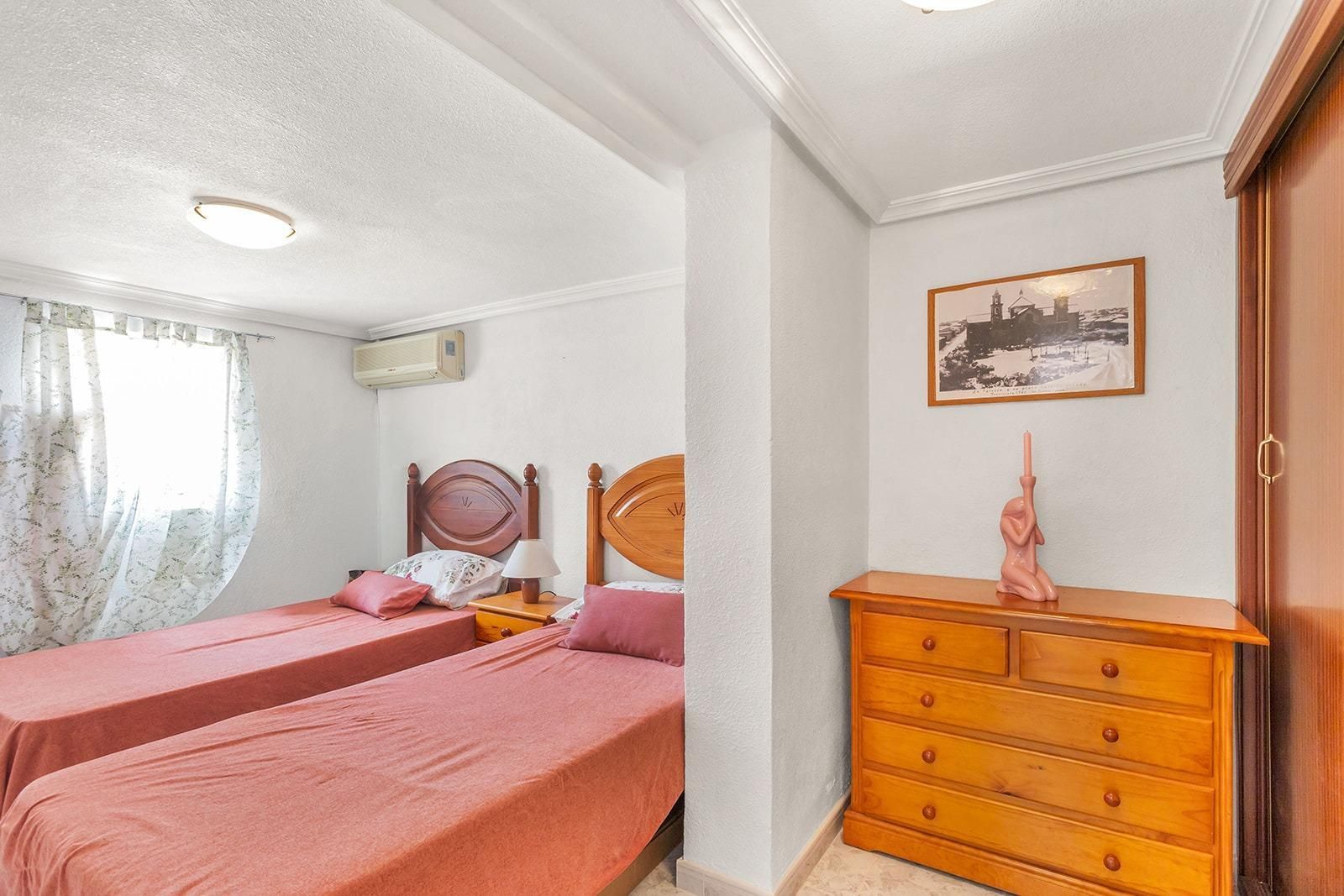 Villa independiente con piacina privada, vitas a la laguna Rosa y Salinas de Torrevieja · foto 17