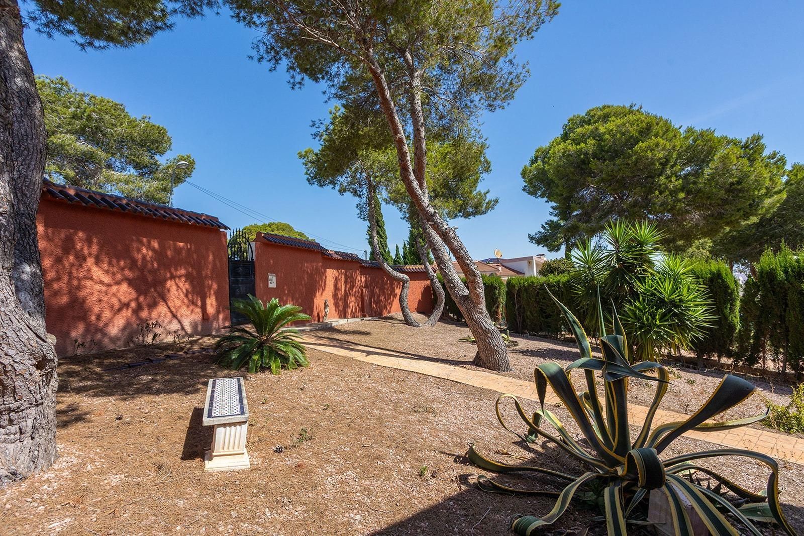 Villa independiente con piacina privada, vitas a la laguna Rosa y Salinas de Torrevieja · foto 33