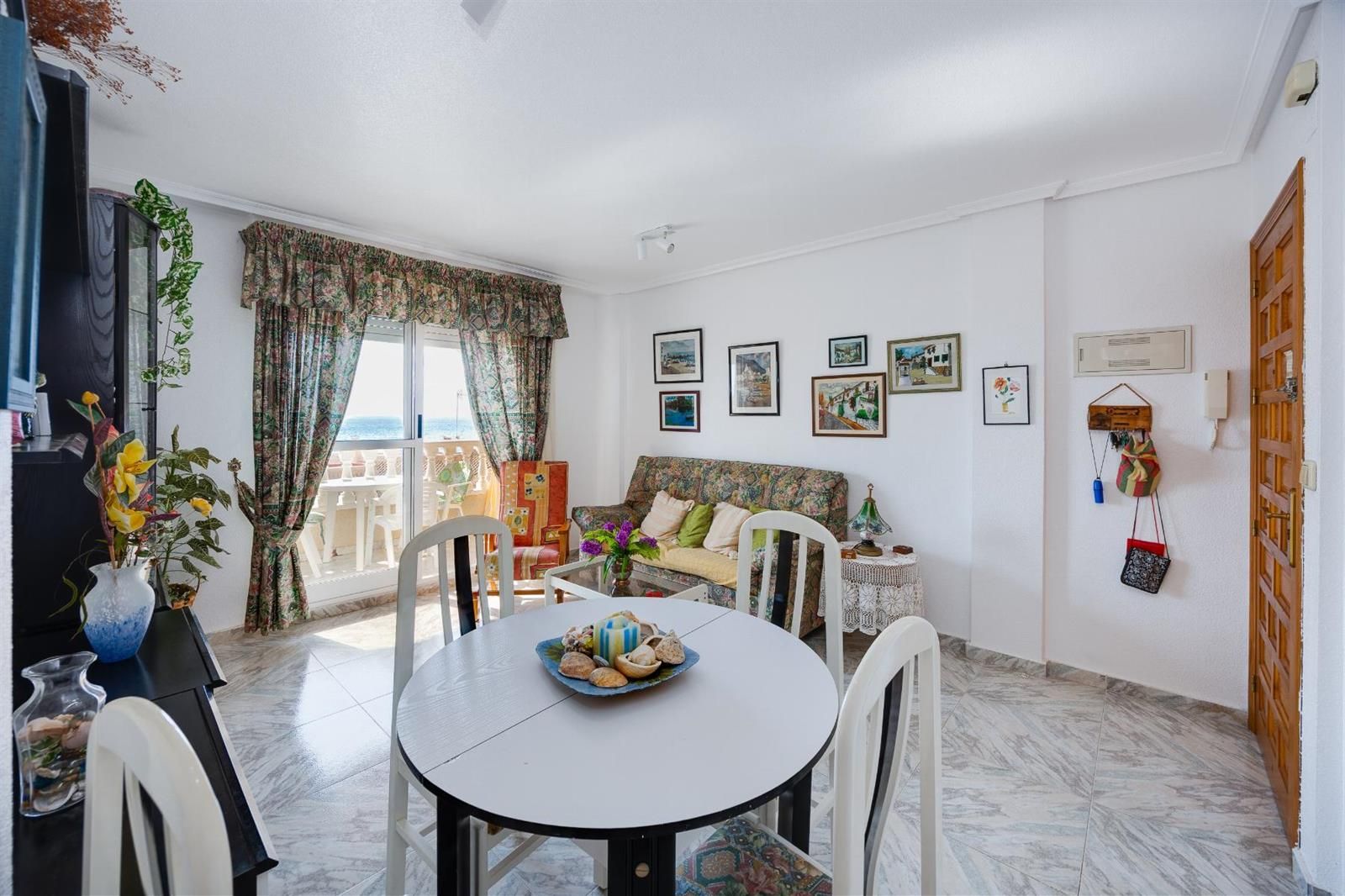 Apartamentos en venta en Torrevieja · foto 4