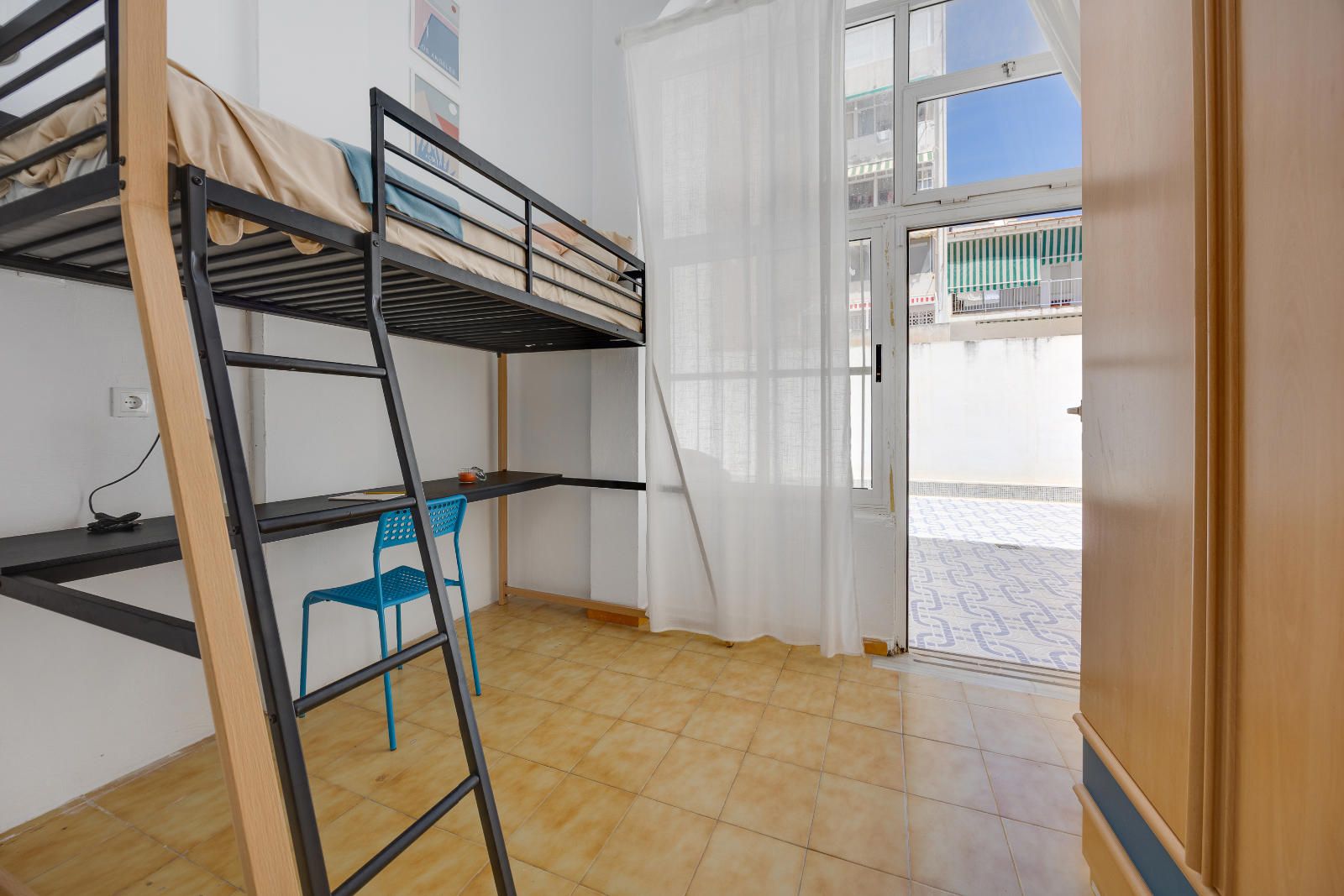 AMPLIO APARTAMENTO DE 1 DORMITORIO · foto 19