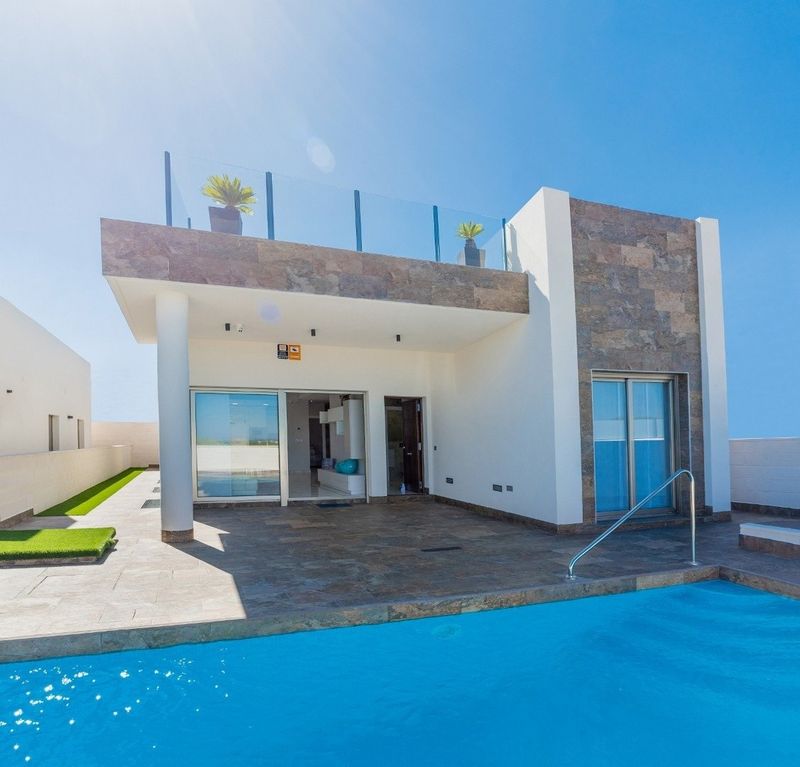 Fristående villa till salu  in Orihuela-Costa, Alicante . Ref: 9783. Mayrasa Properties Costa Blanca