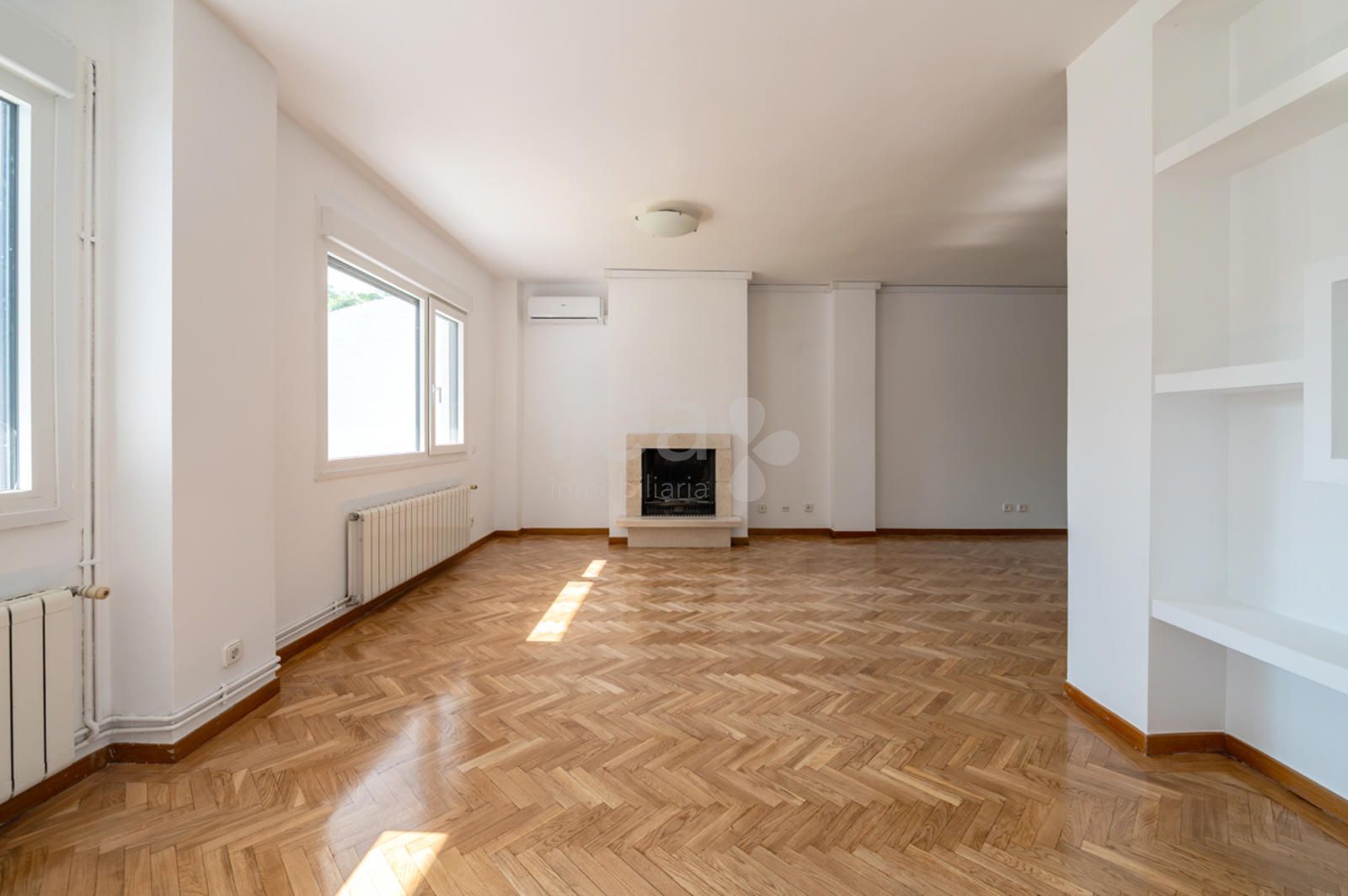 Corner townhouse for rent in Alcobendas, Madrid (La Moraleja)