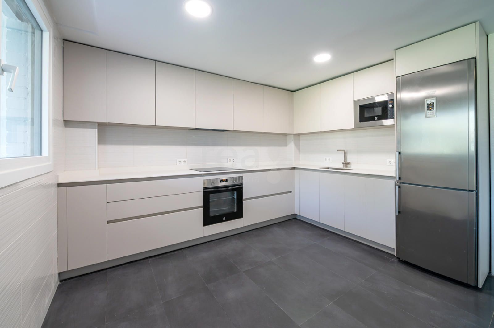 Corner townhouse for rent in Alcobendas, Madrid (La Moraleja)