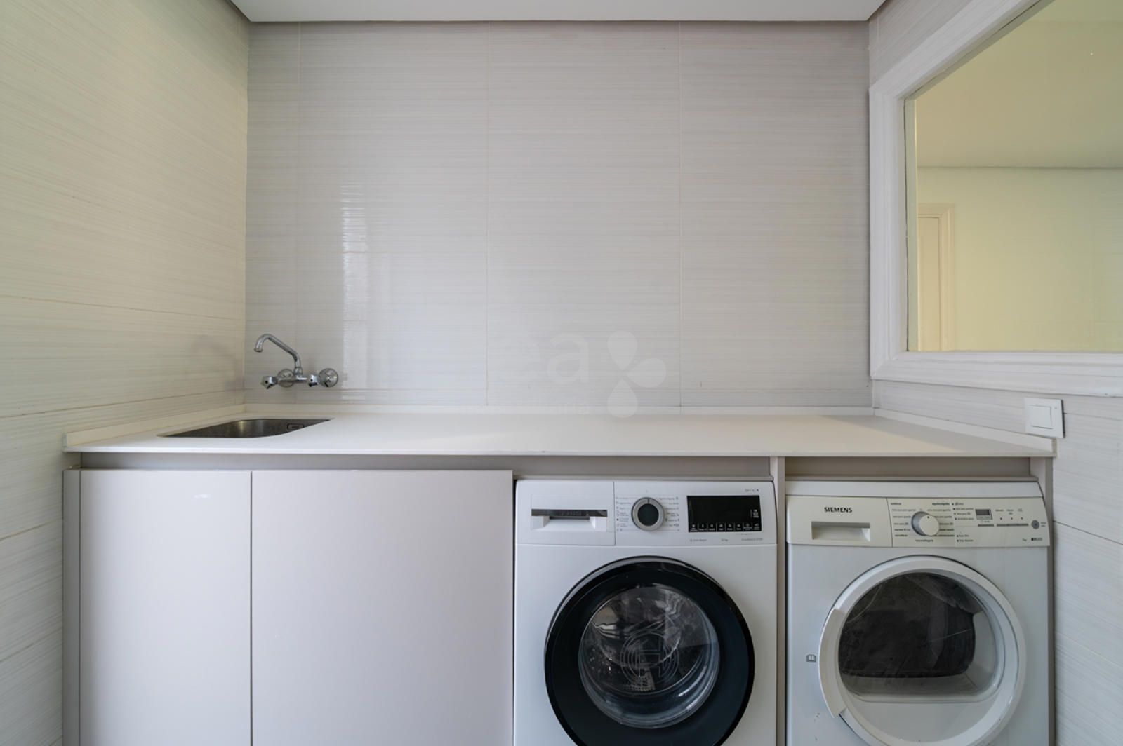 Corner townhouse for rent in Alcobendas, Madrid (La Moraleja)
