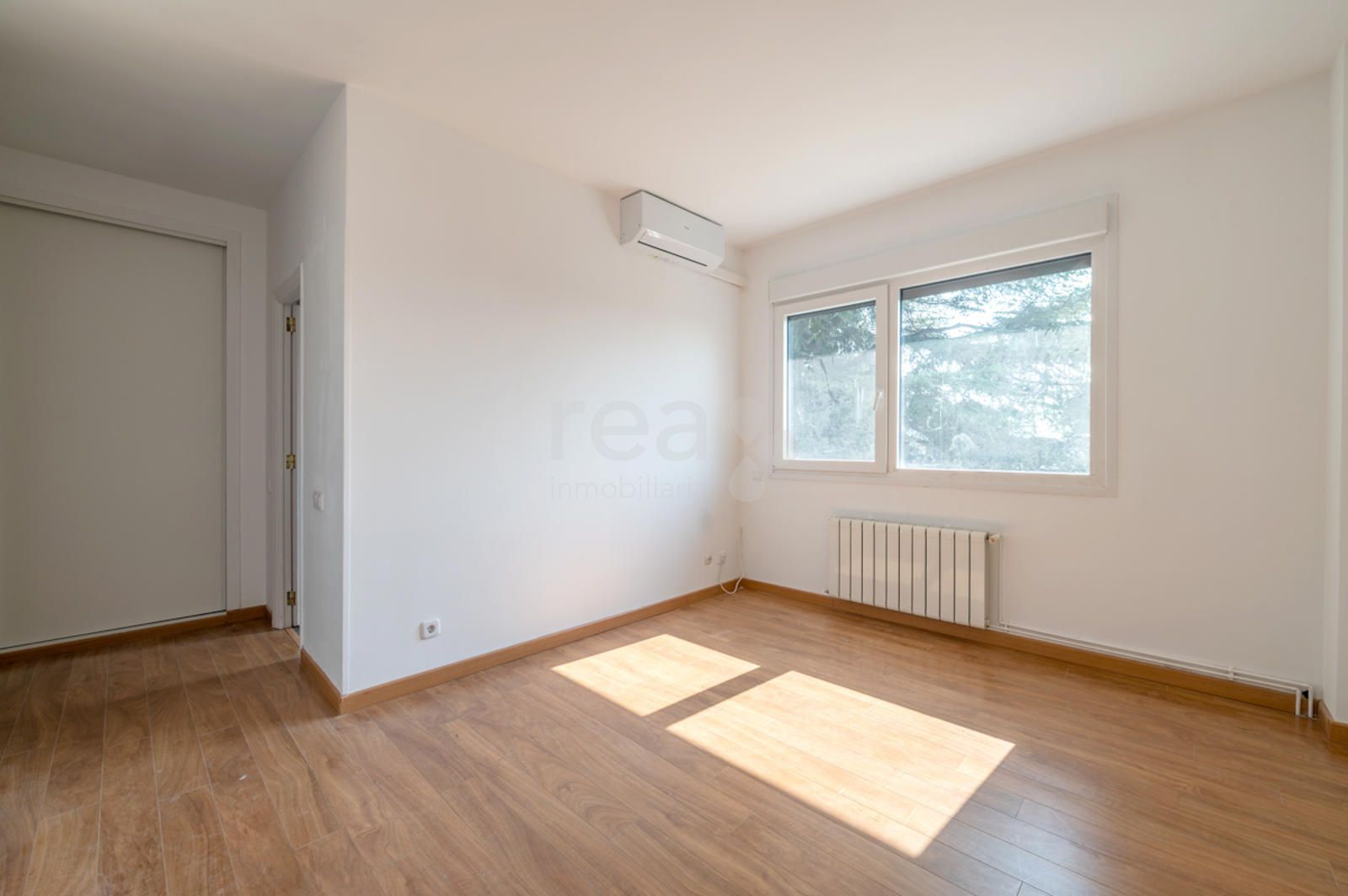 Corner townhouse for rent in Alcobendas, Madrid (La Moraleja)
