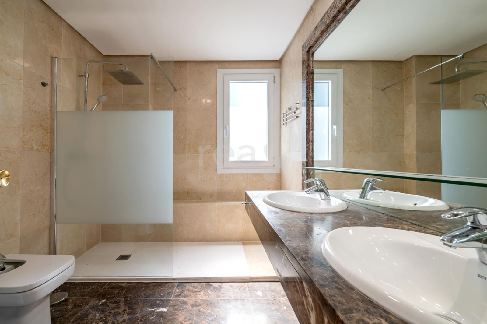 Corner townhouse for rent in Alcobendas, Madrid (La Moraleja)