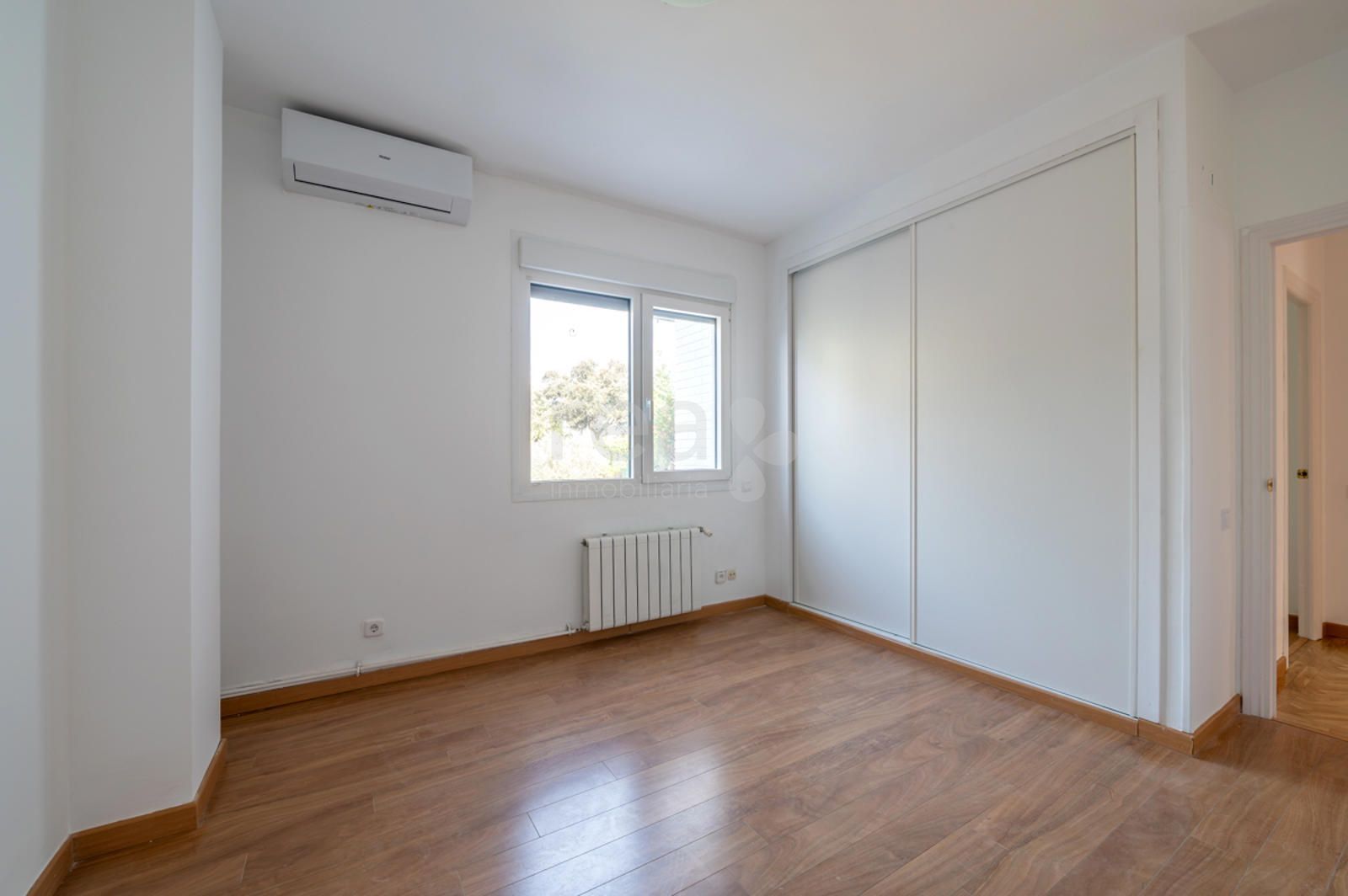 Corner townhouse for rent in Alcobendas, Madrid (La Moraleja)