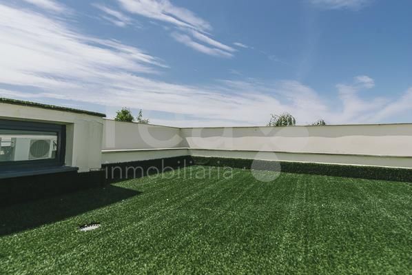 Terrace - Corner townhouse for rent in Alcobendas, Madrid (El Encinar)