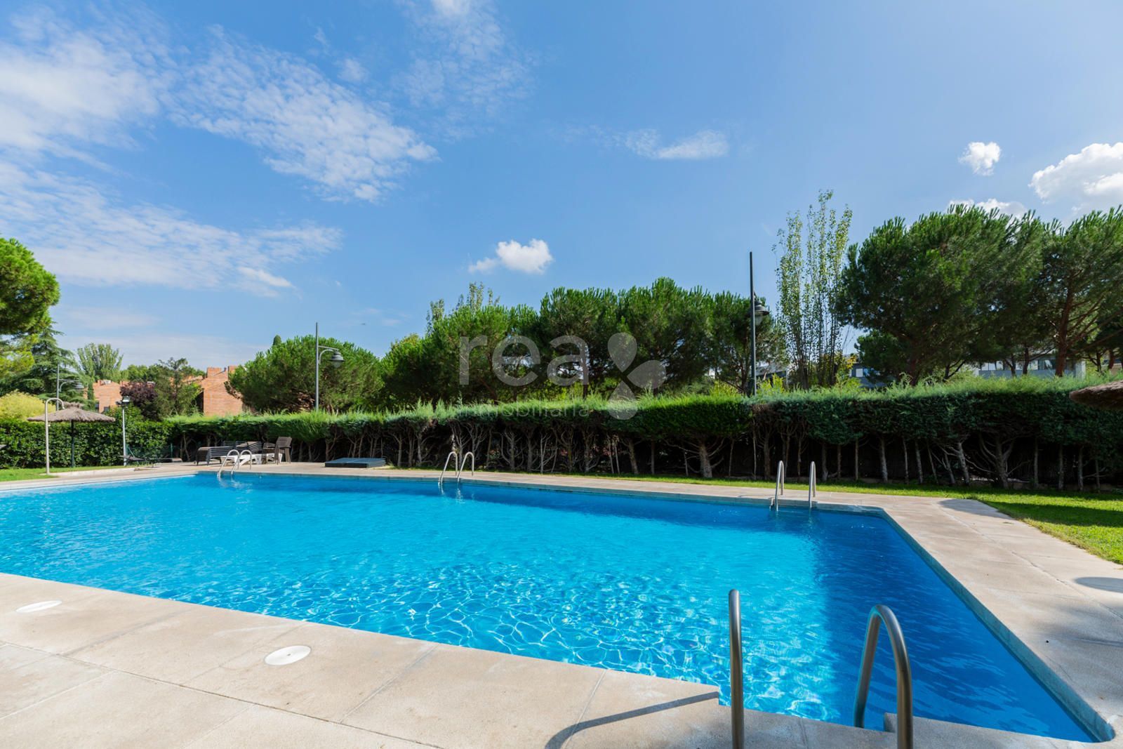 piscina - Ático en venta en Alcobendas, Madrid (El Soto)