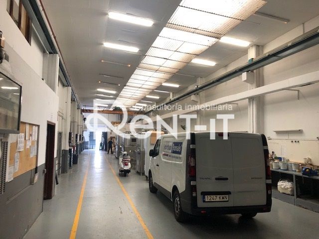 Nau Industrial en lloguer Cornellà de Llobregat, Barcelona. Ref: 1437. Rent-it Servicios Inmobiliarios