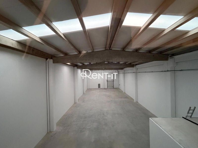 Nau Industrial en lloguer Viladecans, Barcelona. Ref: 1593. Rent-it Servicios Inmobiliarios