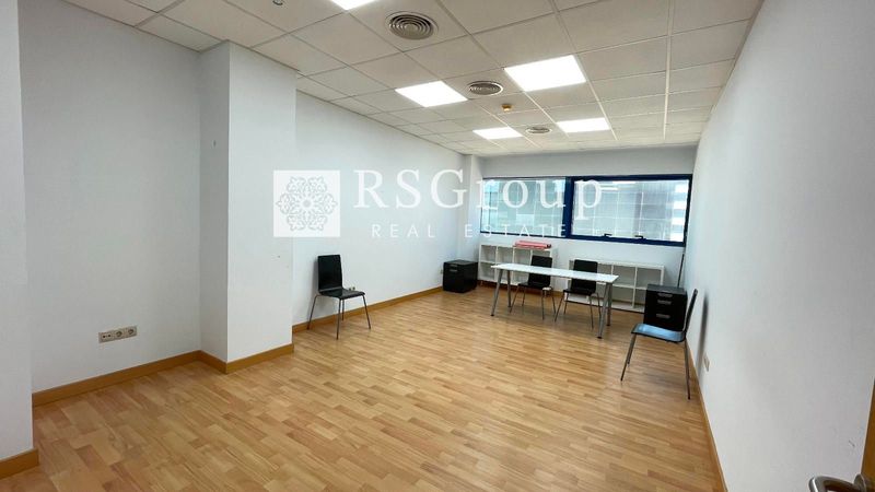 Local Comercial en venta Sevilla. Ref: 1039. RS Group Real Estate