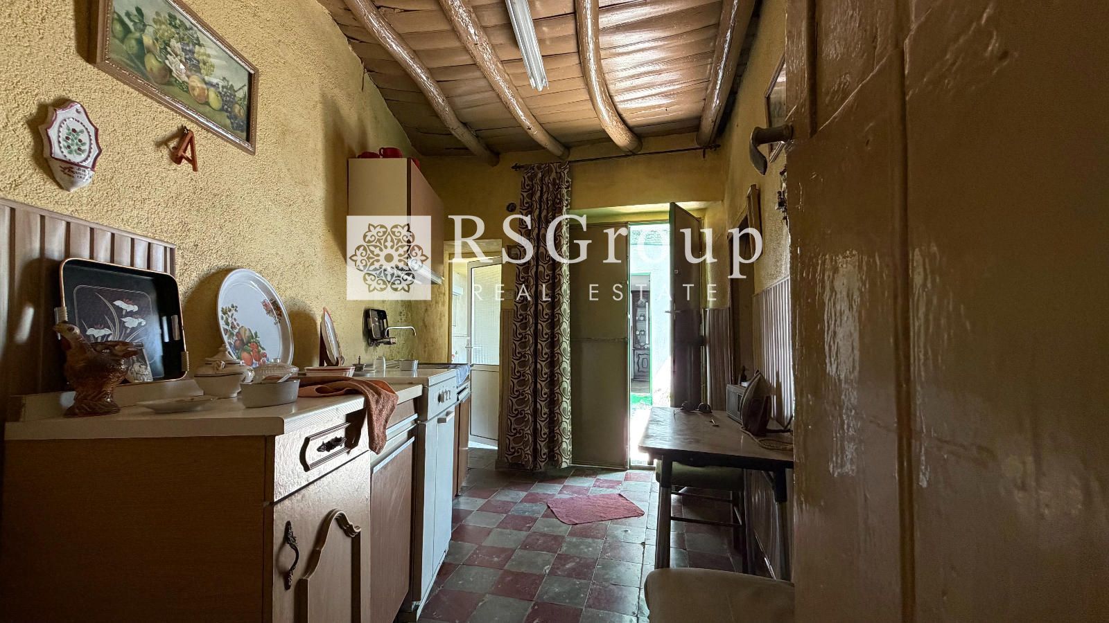 CASA CON ENCANTO PARA REFORMAR EN CALA – SOLO 50.000 € - Foto 6
