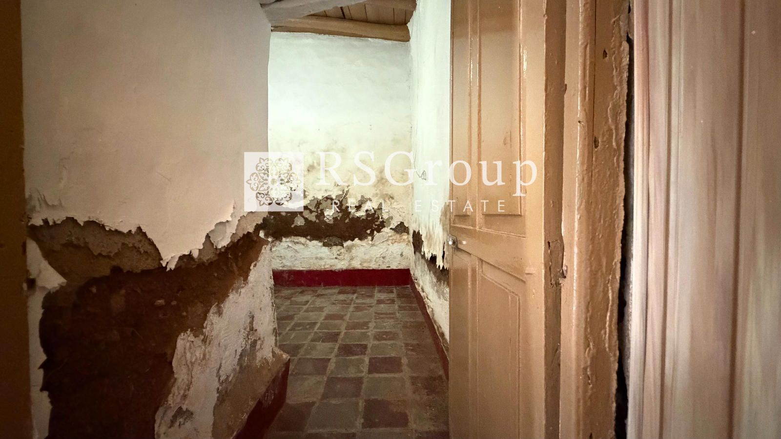 CASA CON ENCANTO PARA REFORMAR EN CALA – SOLO 50.000 € - Foto 8