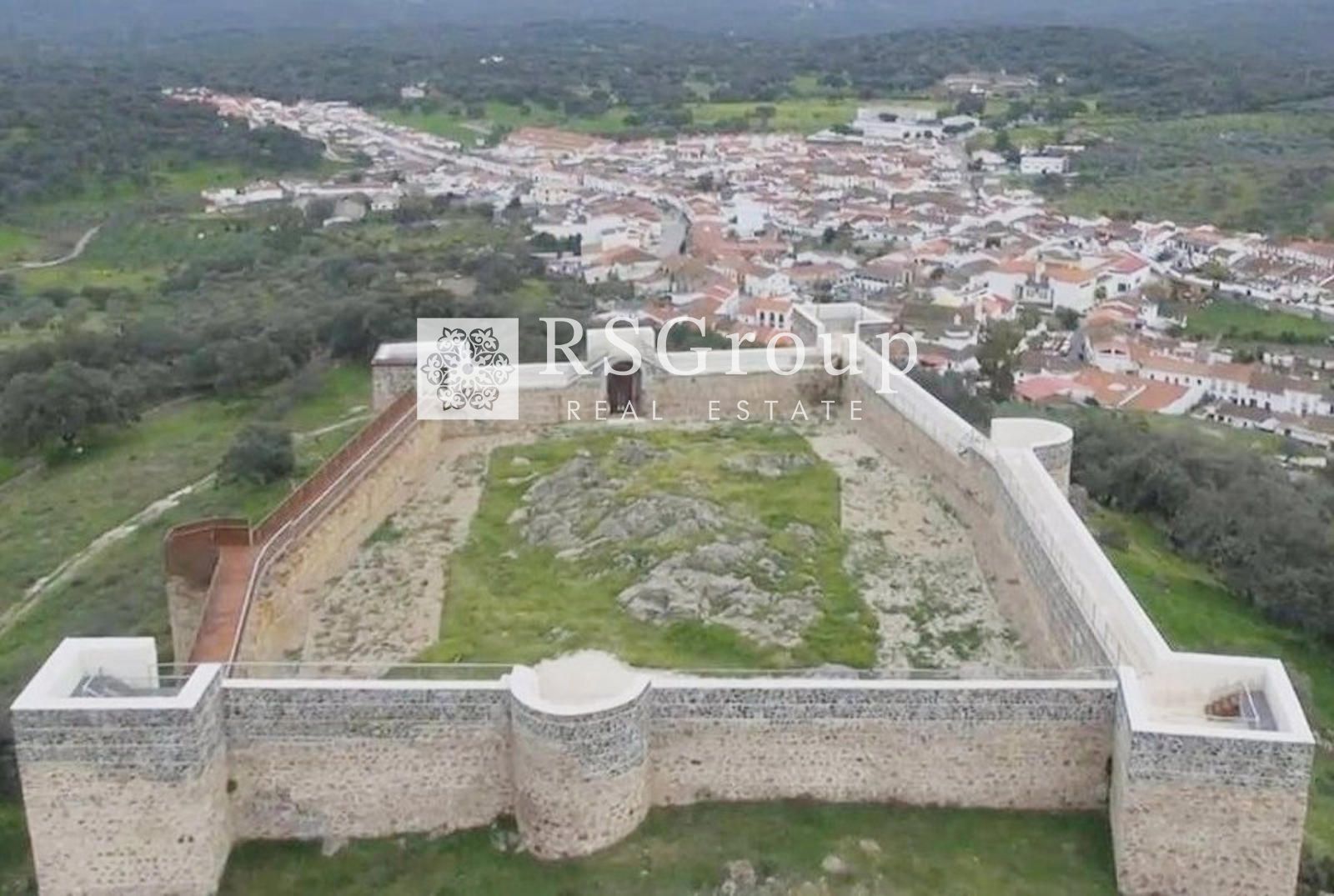 🔥 OPORTUNIDAD · VIVIENDA ADOSADA DE TRES PLANTAS EN CALA (HUELVA) – 86.000 € 🔥 - Foto 42