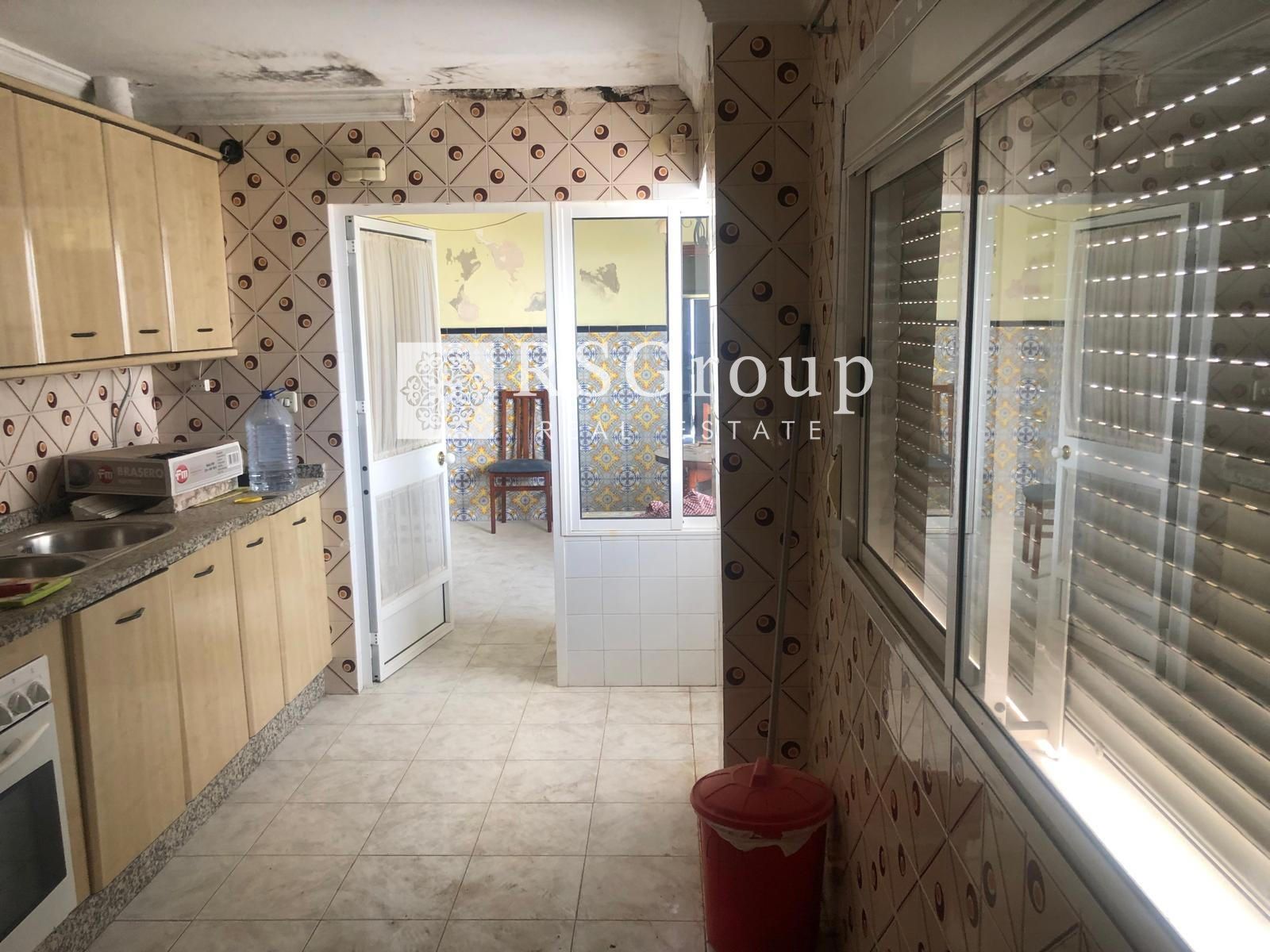 CASA AMPLIA DE 200 M² CON PATIO, BUHARDILLA Y MÚLTIPLES POSIBILIDADES EN EL CAMPILLO (HUELVA) - Foto 14